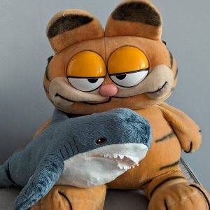 Garfield Kuscheltier mit Hai Kuscheltier